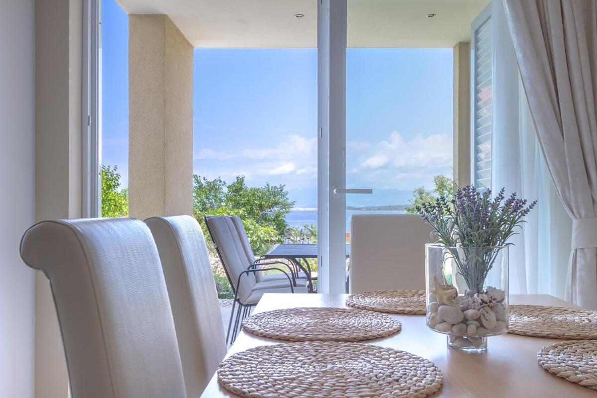Luxury Apartments Villa Luce Malinska Eksteriør billede